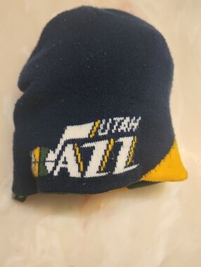 Mens Beanie Hat - Navy and Yellow Utah Jazz